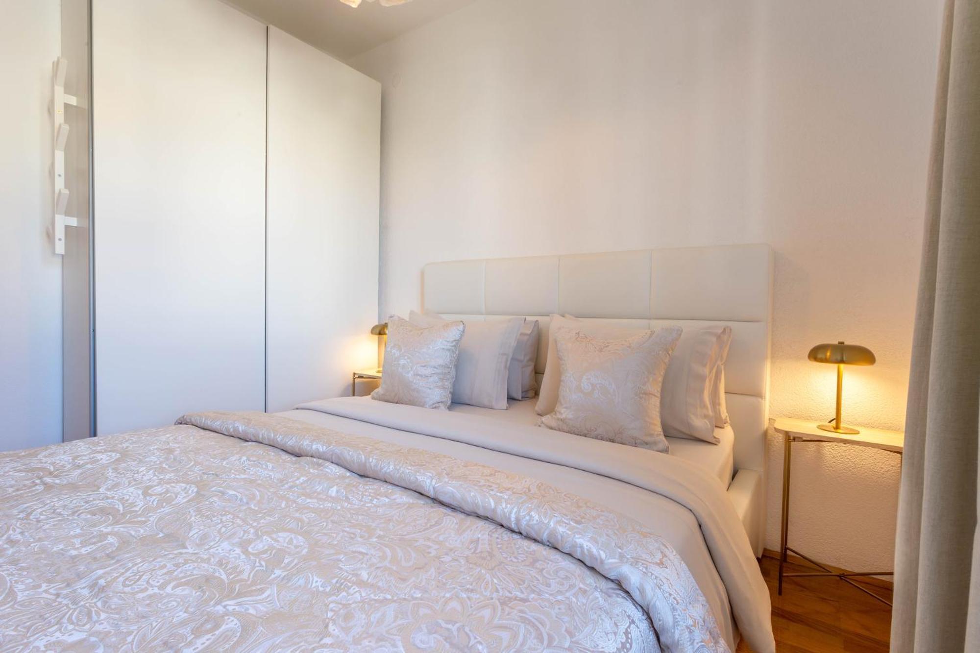 Tia Hvar View Apartment