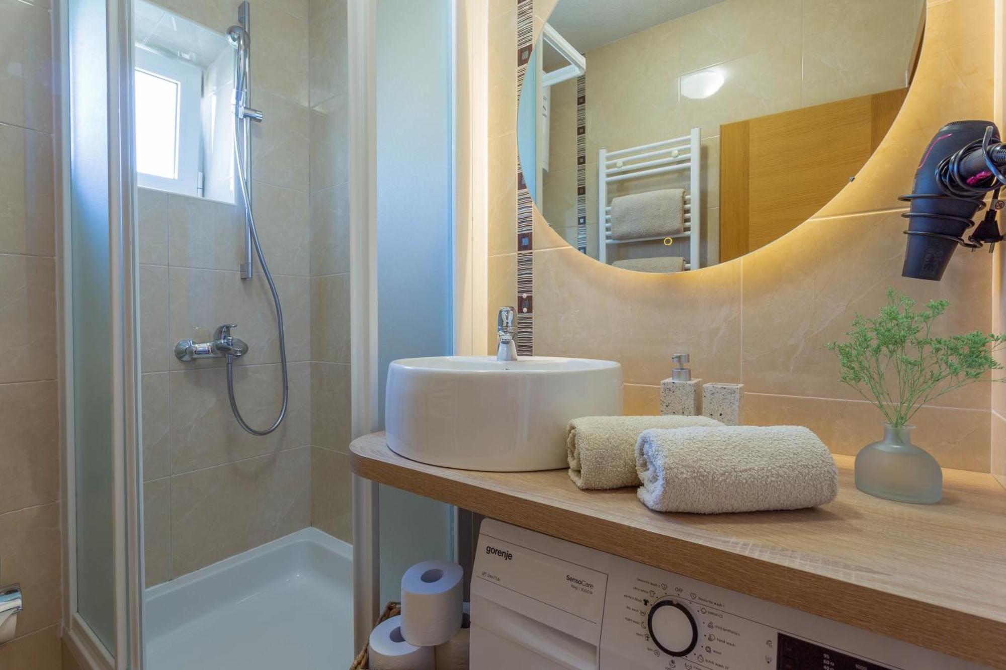 Tia Hvar View Apartment